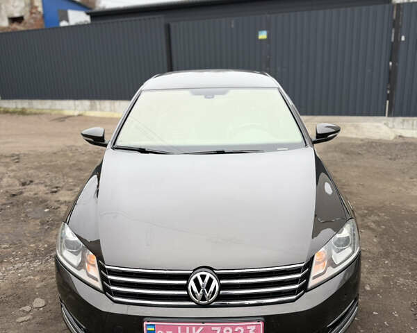 Коричневый Фольксваген Пассат, объемом двигателя 1.39 л и пробегом 199 тыс. км за 9999 $, фото 1 на Automoto.ua