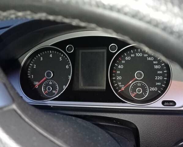 Коричневый Фольксваген Пассат, объемом двигателя 1.8 л и пробегом 170 тыс. км за 8300 $, фото 1 на Automoto.ua