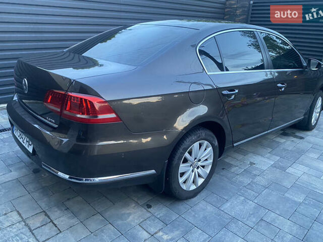 Фольксваген Пассат 2013 в Житомире на Automoto.ua Коричневый Фольксваген Пассат, объемом двигателя 2 л и пробегом 292 тыс. км за 11500 $, фото 3 на Automoto.ua