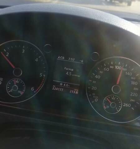 Коричневий Фольксваген Пассат, об'ємом двигуна 1.97 л та пробігом 224 тис. км за 11600 $, фото 4 на Automoto.ua