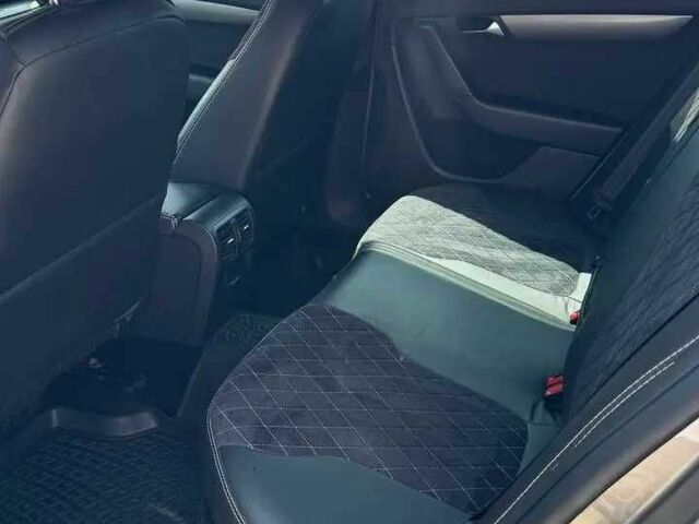 Коричневий Фольксваген Пассат, об'ємом двигуна 1.8 л та пробігом 206 тис. км за 10200 $, фото 6 на Automoto.ua