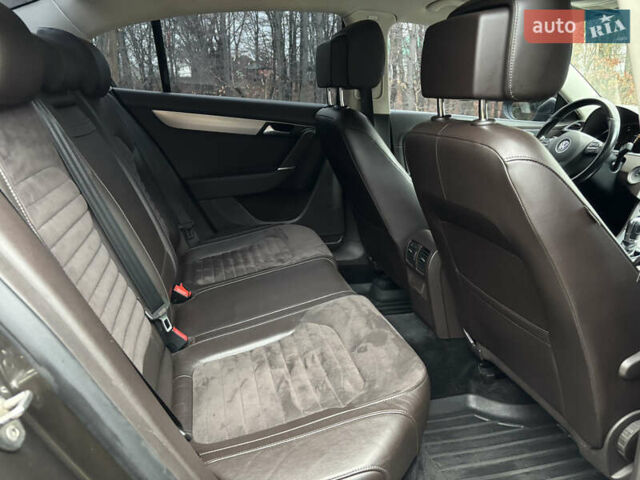 Коричневый Фольксваген Пассат, объемом двигателя 1.97 л и пробегом 209 тыс. км за 10950 $, фото 29 на Automoto.ua