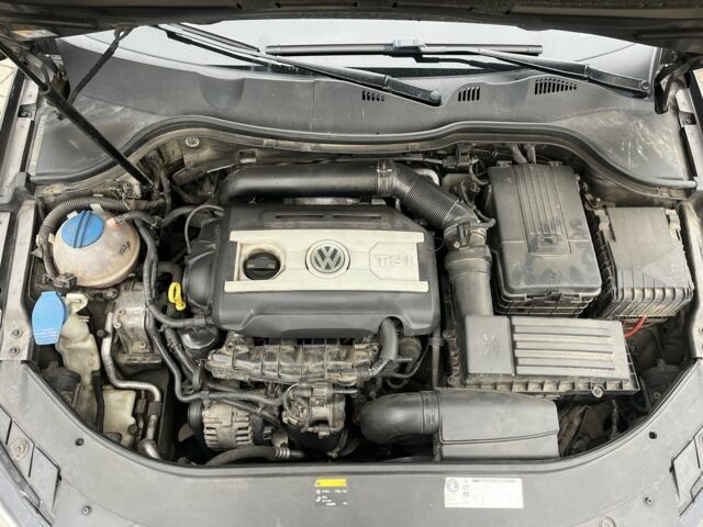 Коричневый Фольксваген Пассат, объемом двигателя 1.8 л и пробегом 206 тыс. км за 9500 $, фото 9 на Automoto.ua