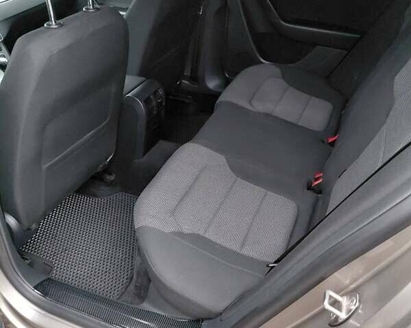 Коричневый Фольксваген Пассат, объемом двигателя 1.8 л и пробегом 181 тыс. км за 8900 $, фото 4 на Automoto.ua