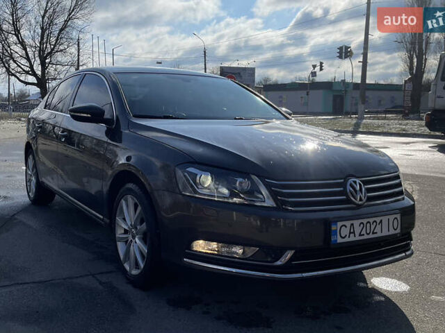 Коричневый Фольксваген Пассат, объемом двигателя 1.8 л и пробегом 89 тыс. км за 14300 $, фото 4 на Automoto.ua