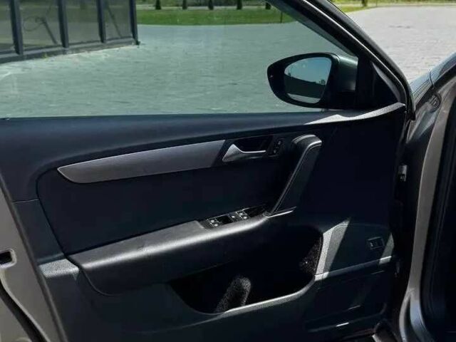 Коричневий Фольксваген Пассат, об'ємом двигуна 1.8 л та пробігом 206 тис. км за 10200 $, фото 16 на Automoto.ua