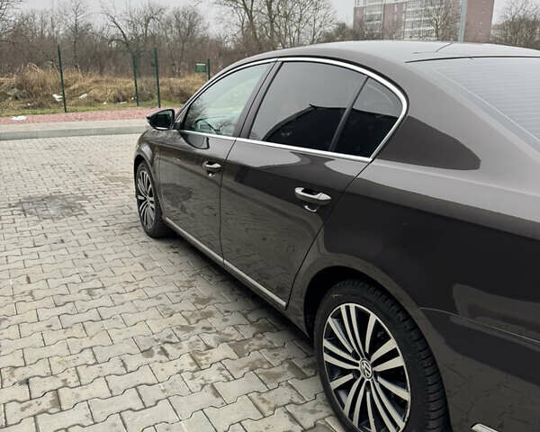 Коричневый Фольксваген Пассат, объемом двигателя 1.97 л и пробегом 301 тыс. км за 12500 $, фото 13 на Automoto.ua