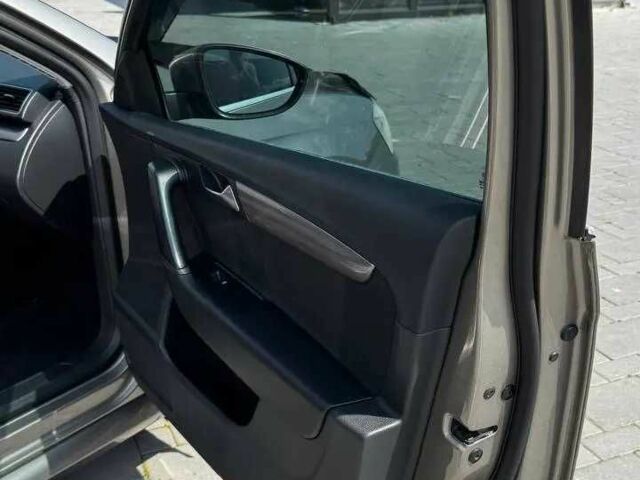 Коричневий Фольксваген Пассат, об'ємом двигуна 1.8 л та пробігом 206 тис. км за 10200 $, фото 3 на Automoto.ua