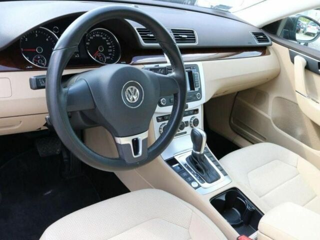 Коричневий Фольксваген Пассат, об'ємом двигуна 2 л та пробігом 252 тис. км за 12000 $, фото 4 на Automoto.ua