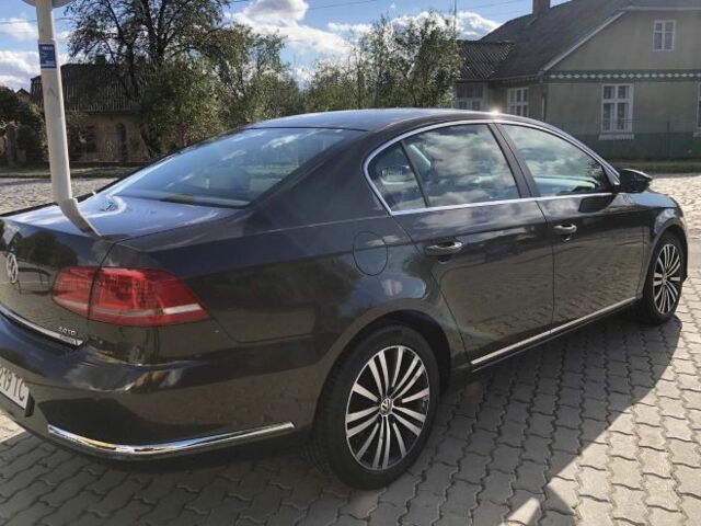 Коричневий Фольксваген Пассат, об'ємом двигуна 2 л та пробігом 252 тис. км за 12000 $, фото 2 на Automoto.ua