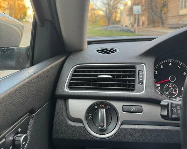 Коричневый Фольксваген Пассат, объемом двигателя 1.8 л и пробегом 126 тыс. км за 11500 $, фото 30 на Automoto.ua