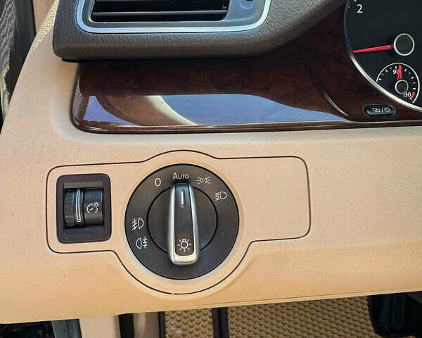 Коричневый Фольксваген Пассат, объемом двигателя 1.97 л и пробегом 268 тыс. км за 13200 $, фото 13 на Automoto.ua