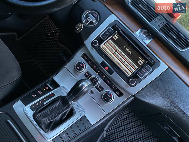 Коричневый Фольксваген Пассат, объемом двигателя 1.8 л и пробегом 330 тыс. км за 8999 $, фото 42 на Automoto.ua