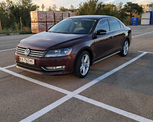 Коричневый Фольксваген Пассат, объемом двигателя 1.97 л и пробегом 206 тыс. км за 11400 $, фото 2 на Automoto.ua
