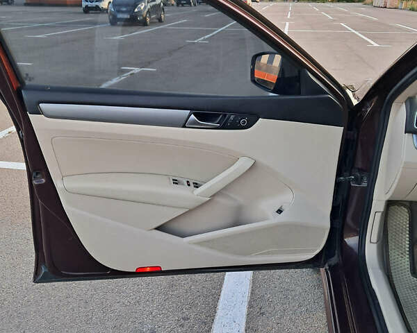 Коричневый Фольксваген Пассат, объемом двигателя 1.97 л и пробегом 206 тыс. км за 11400 $, фото 17 на Automoto.ua