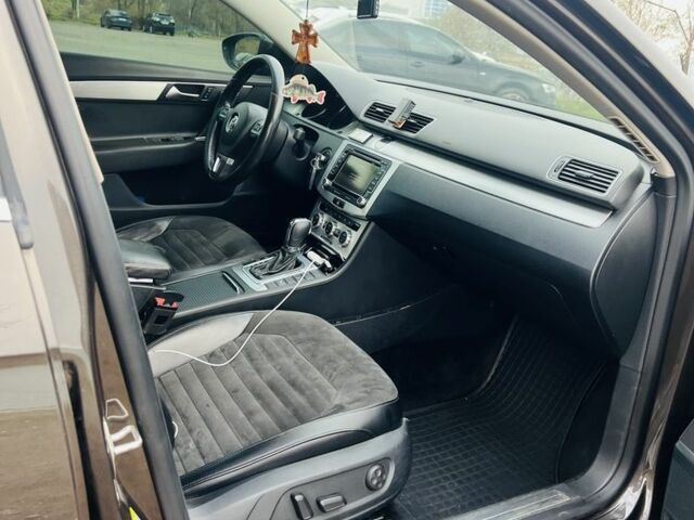 Коричневый Фольксваген Пассат, объемом двигателя 2 л и пробегом 305 тыс. км за 14700 $, фото 3 на Automoto.ua