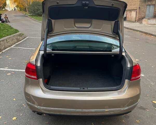 Коричневый Фольксваген Пассат, объемом двигателя 1.8 л и пробегом 126 тыс. км за 11500 $, фото 51 на Automoto.ua