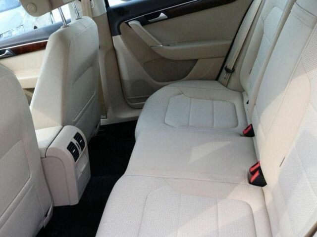 Коричневий Фольксваген Пассат, об'ємом двигуна 2 л та пробігом 252 тис. км за 12000 $, фото 6 на Automoto.ua