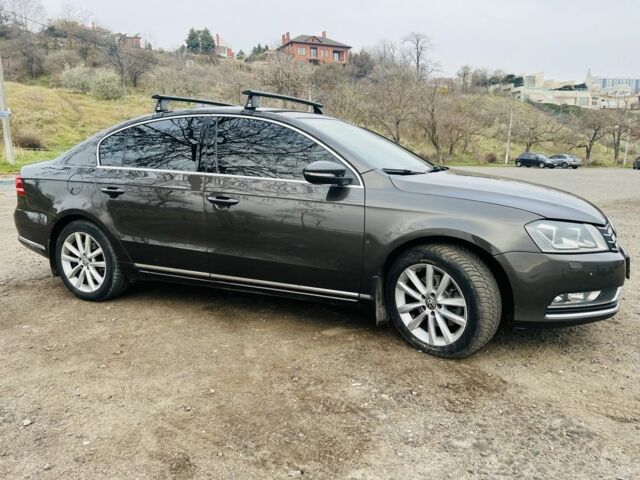 Коричневый Фольксваген Пассат, объемом двигателя 2 л и пробегом 305 тыс. км за 14700 $, фото 1 на Automoto.ua