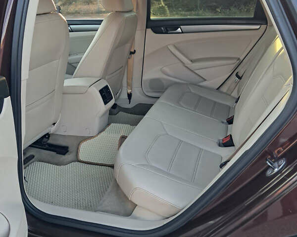 Коричневый Фольксваген Пассат, объемом двигателя 1.97 л и пробегом 206 тыс. км за 11400 $, фото 16 на Automoto.ua