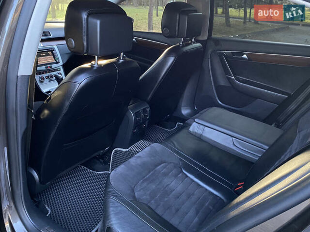 Коричневый Фольксваген Пассат, объемом двигателя 1.8 л и пробегом 330 тыс. км за 8999 $, фото 52 на Automoto.ua