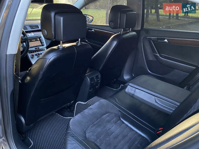 Коричневый Фольксваген Пассат, объемом двигателя 1.8 л и пробегом 330 тыс. км за 8999 $, фото 50 на Automoto.ua