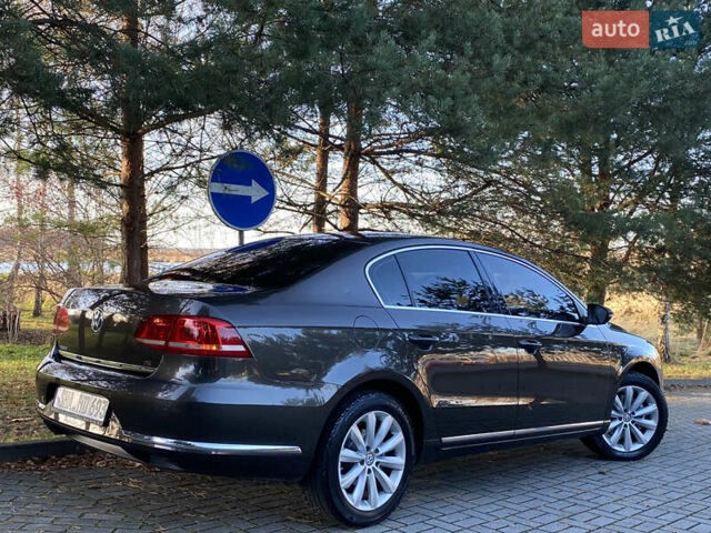 Коричневий Фольксваген Пассат, об'ємом двигуна 1.8 л та пробігом 335 тис. км за 8800 $, фото 19 на Automoto.ua