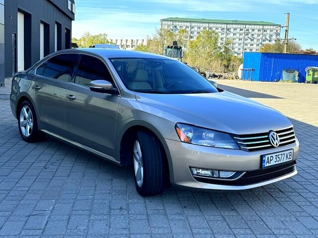 Коричневый Фольксваген Пассат, объемом двигателя 1.8 л и пробегом 151 тыс. км за 9999 $, фото 1 на Automoto.ua