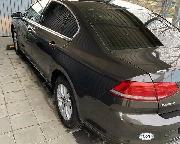 Коричневий Фольксваген Пассат, об'ємом двигуна 2 л та пробігом 182 тис. км за 17500 $, фото 5 на Automoto.ua
