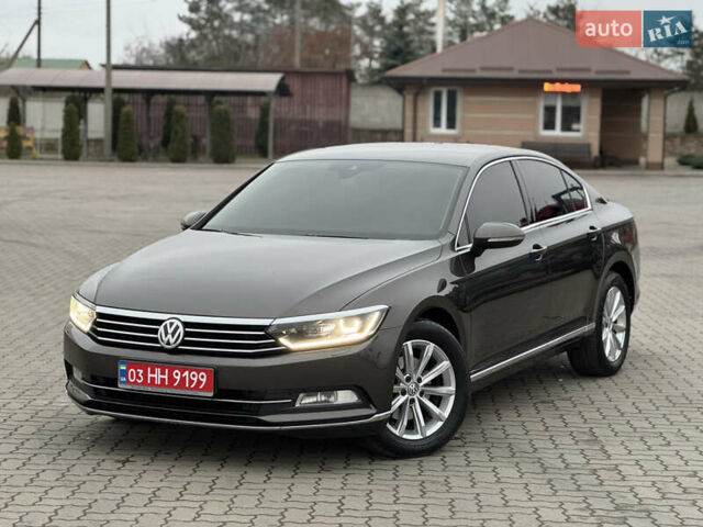 Коричневый Фольксваген Пассат, объемом двигателя 2 л и пробегом 200 тыс. км за 15950 $, фото 33 на Automoto.ua
