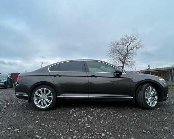 Коричневий Фольксваген Пассат, об'ємом двигуна 1.97 л та пробігом 298 тис. км за 19100 $, фото 7 на Automoto.ua