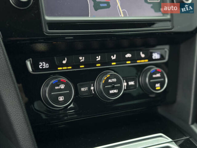 Коричневый Фольксваген Пассат, объемом двигателя 2 л и пробегом 200 тыс. км за 15950 $, фото 27 на Automoto.ua