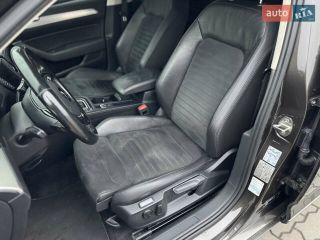 Коричневый Фольксваген Пассат, объемом двигателя 2 л и пробегом 200 тыс. км за 15950 $, фото 15 на Automoto.ua