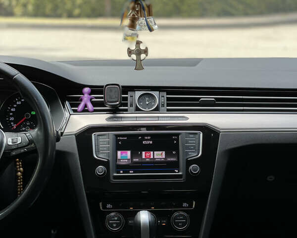 Коричневый Фольксваген Пассат, объемом двигателя 2 л и пробегом 227 тыс. км за 19200 $, фото 7 на Automoto.ua