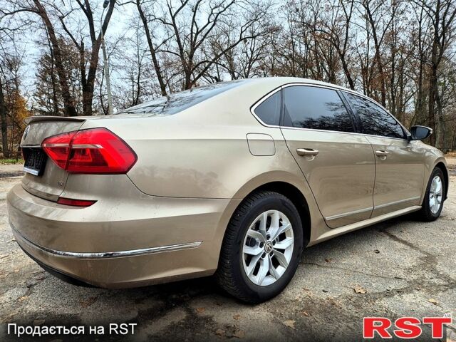 Коричневый Фольксваген Пассат, объемом двигателя 1.8 л и пробегом 195 тыс. км за 11900 $, фото 5 на Automoto.ua