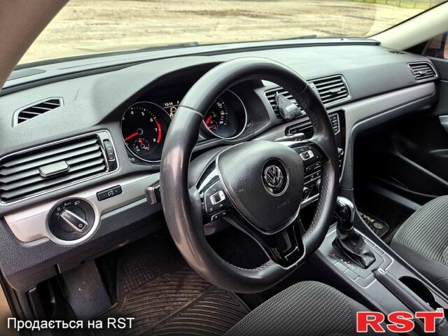 Коричневый Фольксваген Пассат, объемом двигателя 1.8 л и пробегом 195 тыс. км за 11900 $, фото 7 на Automoto.ua