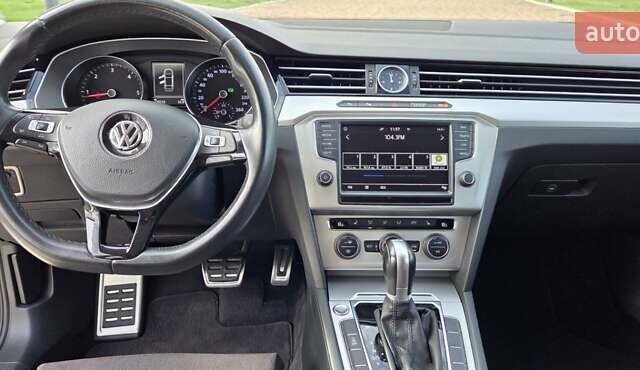 Коричневый Фольксваген Пассат, объемом двигателя 1.6 л и пробегом 220 тыс. км за 16000 $, фото 17 на Automoto.ua