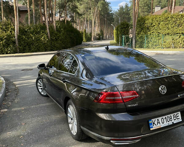 Коричневый Фольксваген Пассат, объемом двигателя 2 л и пробегом 227 тыс. км за 19200 $, фото 3 на Automoto.ua