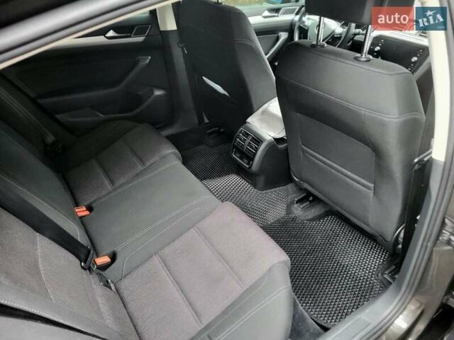 Коричневый Фольксваген Пассат, объемом двигателя 1.97 л и пробегом 162 тыс. км за 22000 $, фото 14 на Automoto.ua