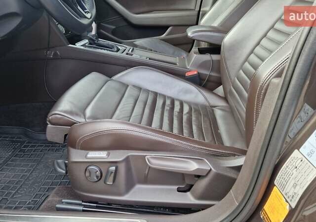 Коричневый Фольксваген Пассат, объемом двигателя 1.97 л и пробегом 267 тыс. км за 21100 $, фото 15 на Automoto.ua