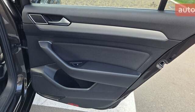 Коричневый Фольксваген Пассат, объемом двигателя 1.6 л и пробегом 220 тыс. км за 16000 $, фото 12 на Automoto.ua