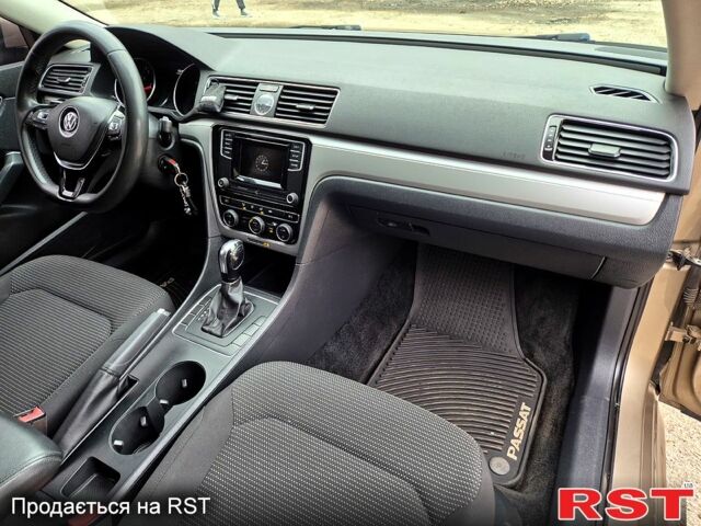 Коричневый Фольксваген Пассат, объемом двигателя 1.8 л и пробегом 195 тыс. км за 11900 $, фото 10 на Automoto.ua