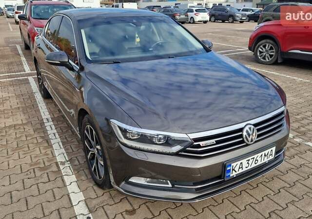 Коричневый Фольксваген Пассат, объемом двигателя 1.97 л и пробегом 267 тыс. км за 21100 $, фото 2 на Automoto.ua