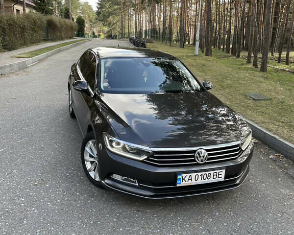 Коричневый Фольксваген Пассат, объемом двигателя 2 л и пробегом 227 тыс. км за 19200 $, фото 1 на Automoto.ua