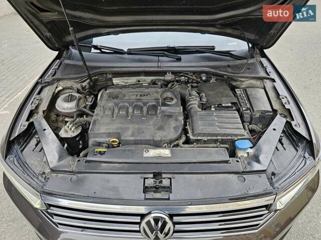 Коричневий Фольксваген Пассат, об'ємом двигуна 1.97 л та пробігом 188 тис. км за 19999 $, фото 11 на Automoto.ua