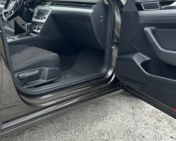 Коричневый Фольксваген Пассат, объемом двигателя 1.97 л и пробегом 340 тыс. км за 15500 $, фото 9 на Automoto.ua