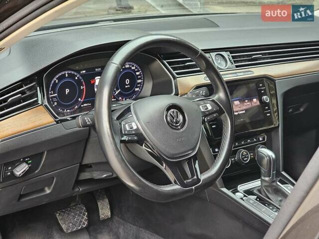 Коричневий Фольксваген Пассат, об'ємом двигуна 1.97 л та пробігом 188 тис. км за 19999 $, фото 23 на Automoto.ua