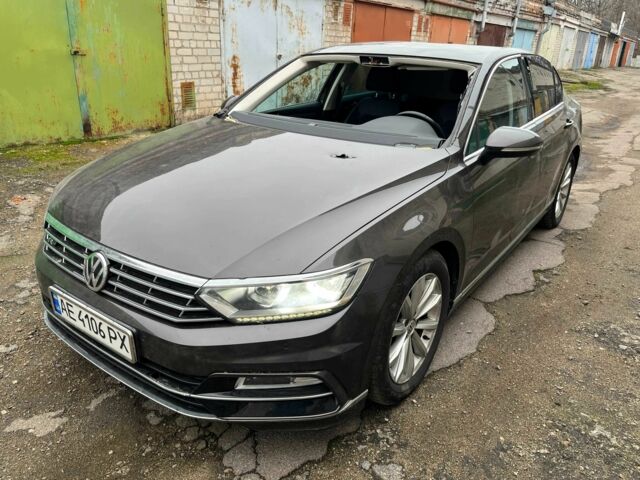 Коричневый Фольксваген Пассат, объемом двигателя 2 л и пробегом 100 тыс. км за 6000 $, фото 2 на Automoto.ua