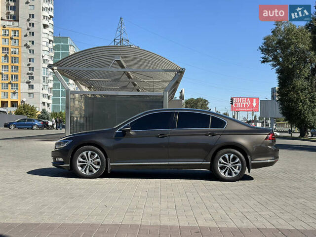 Коричневий Фольксваген Пассат, об'ємом двигуна 1.8 л та пробігом 145 тис. км за 17999 $, фото 4 на Automoto.ua