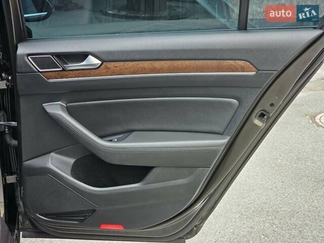 Коричневий Фольксваген Пассат, об'ємом двигуна 1.97 л та пробігом 188 тис. км за 19999 $, фото 46 на Automoto.ua